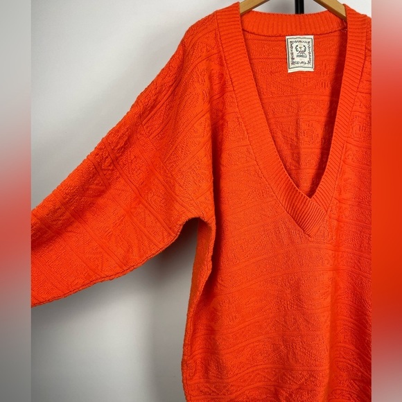 Vintage Forelli International Orange V-Neck Knit Pullover Sweater - Picture 2 of 8